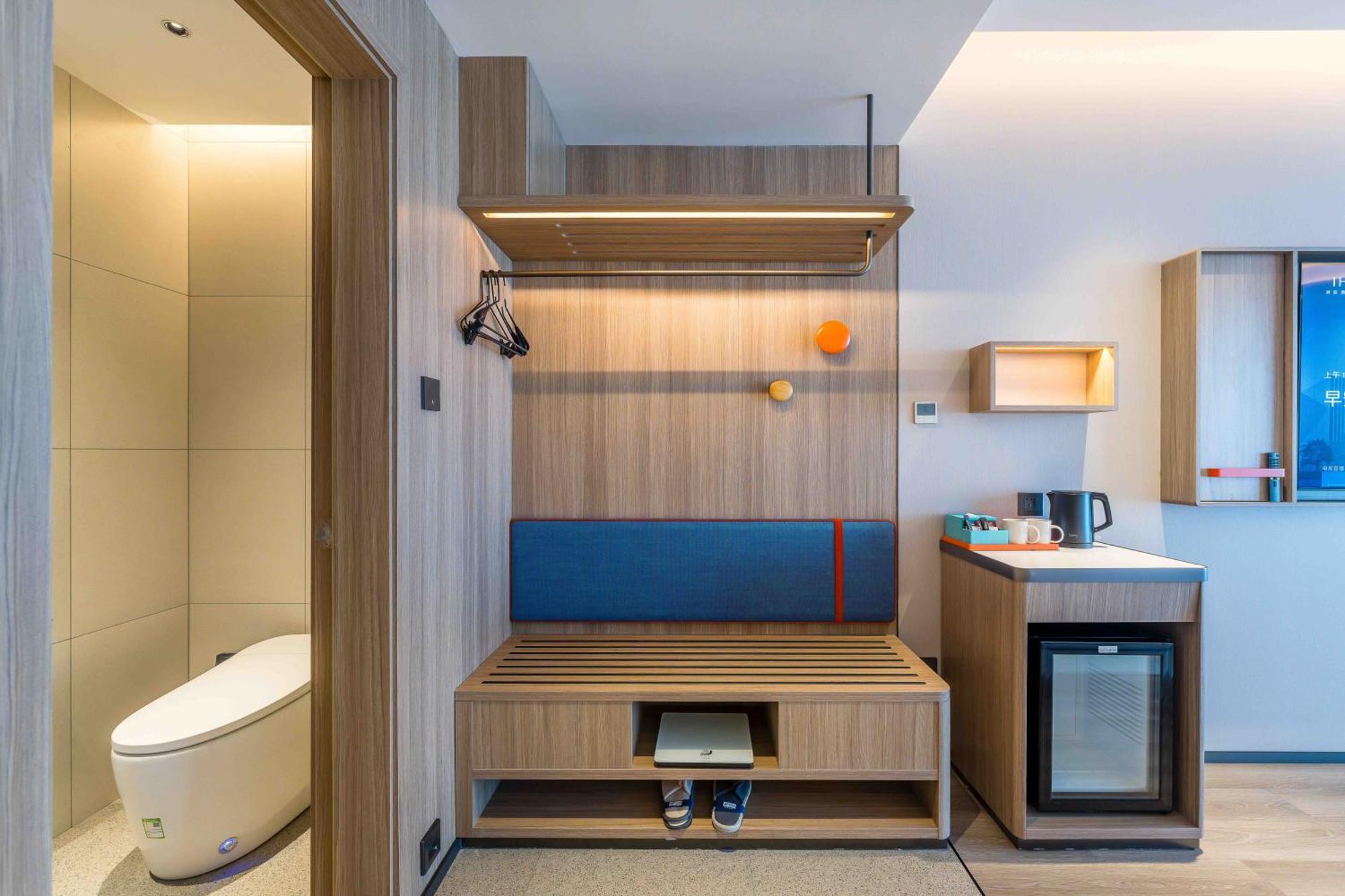 Holiday Inn Express Hangzhou Airport By Ihg Exterior photo